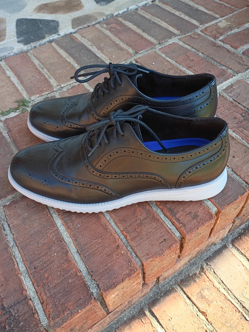 Men's Reaction Kenneth Cole Black Wingtip Dress Sneakers NWOT